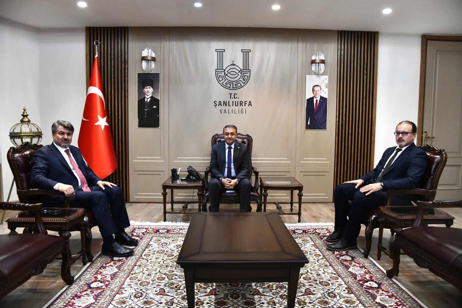 TÜİB İdarə Heyətinin sədri Hüseyin Büyükfırat Şanlıurfa Valisi Hasan Şıldak ilə görüşüb